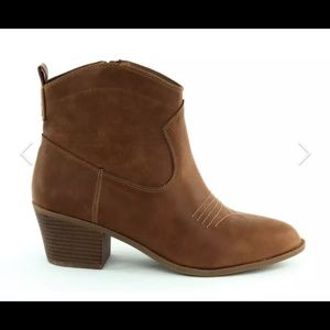 NEW Style & Co Women's Manddy Bootie Boots Brown